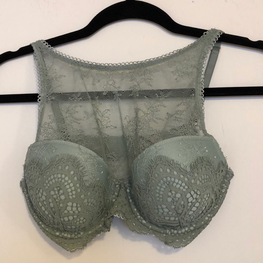 Victoria’s Secret Dream Angels 32D bra